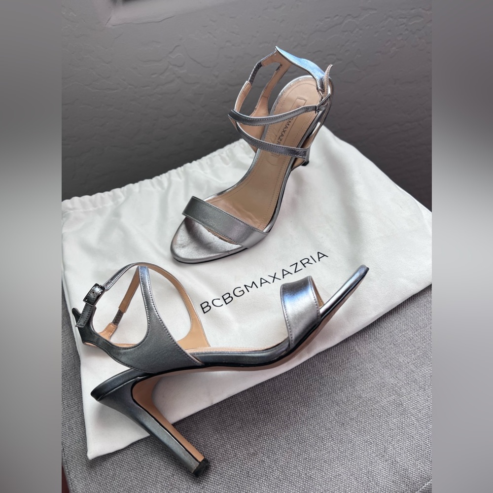 Beautiful bcbgmaxazria heels.